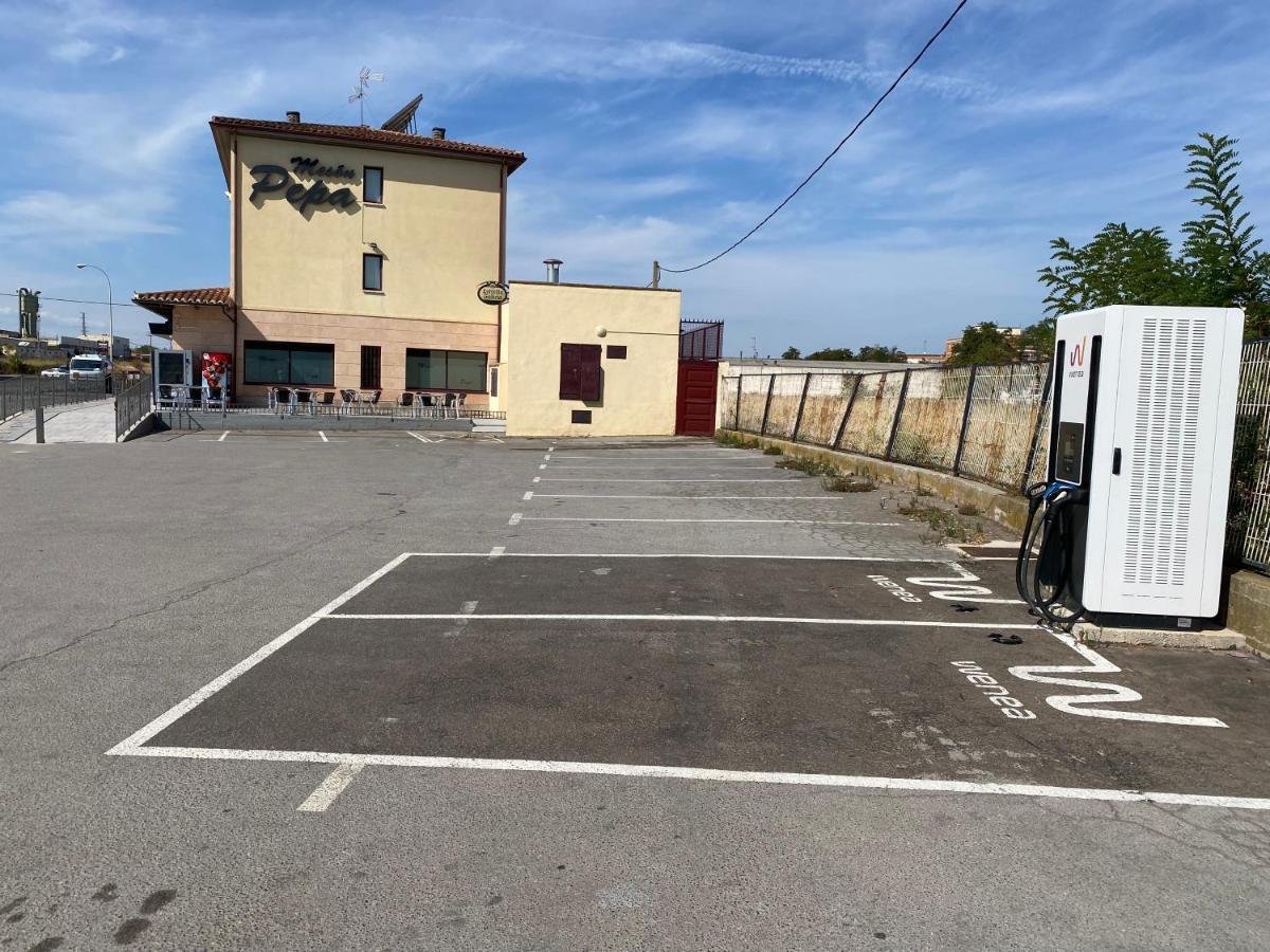 Hostal Meson Pepa Logrono Luaran gambar