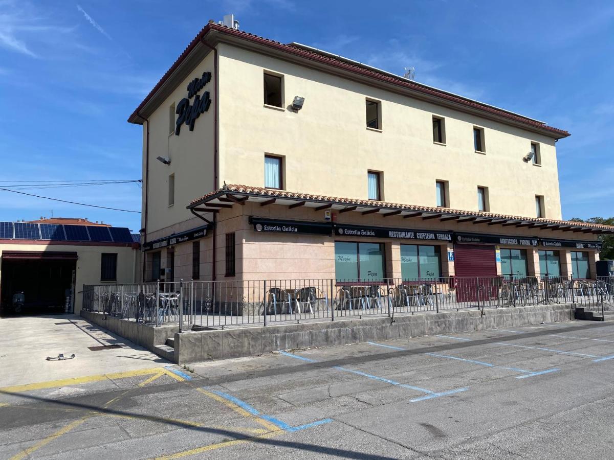 Hostal Meson Pepa Logrono Luaran gambar