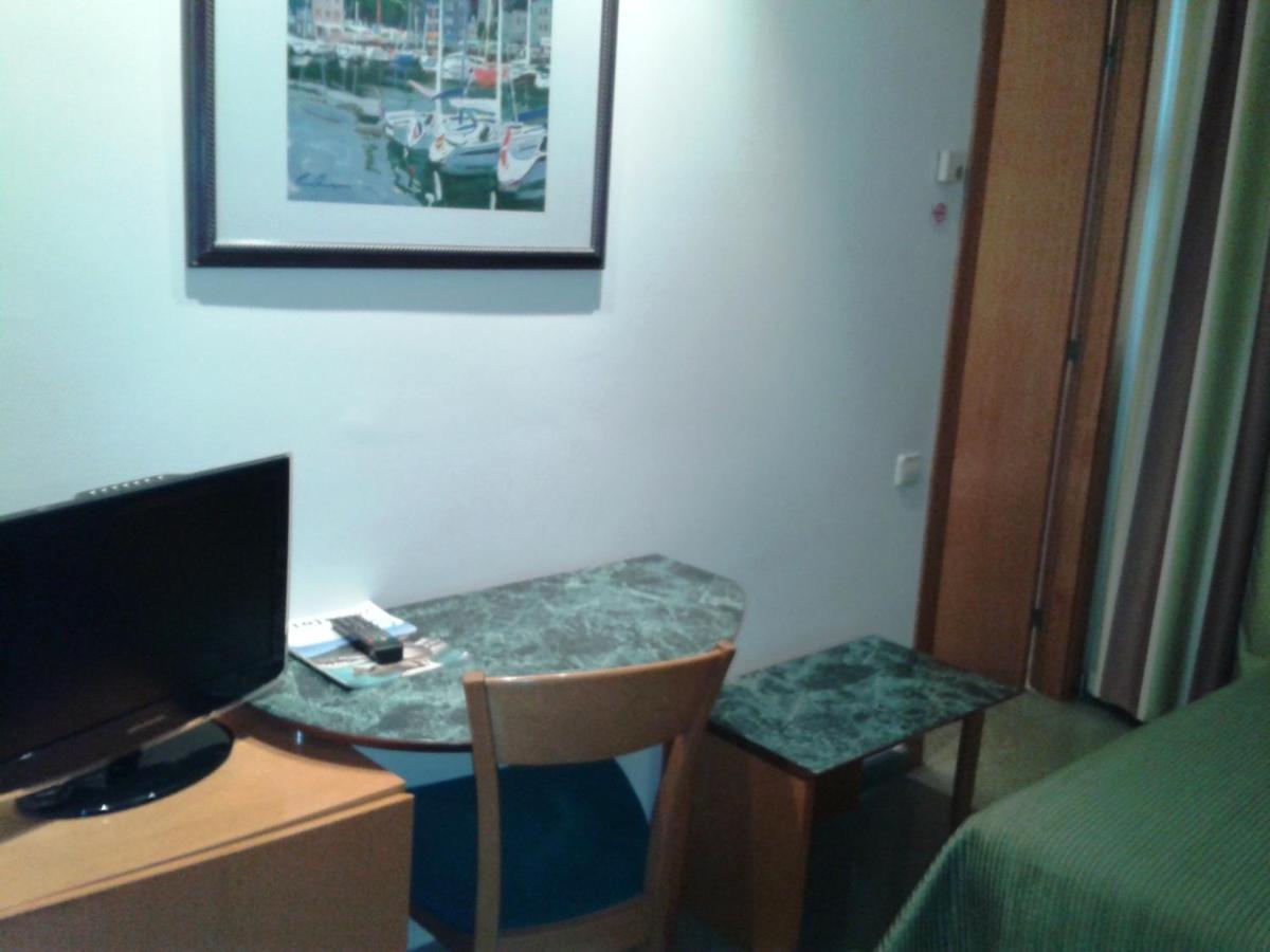 Hostal Meson Pepa Logrono Luaran gambar