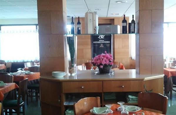Hostal Meson Pepa Logrono Luaran gambar